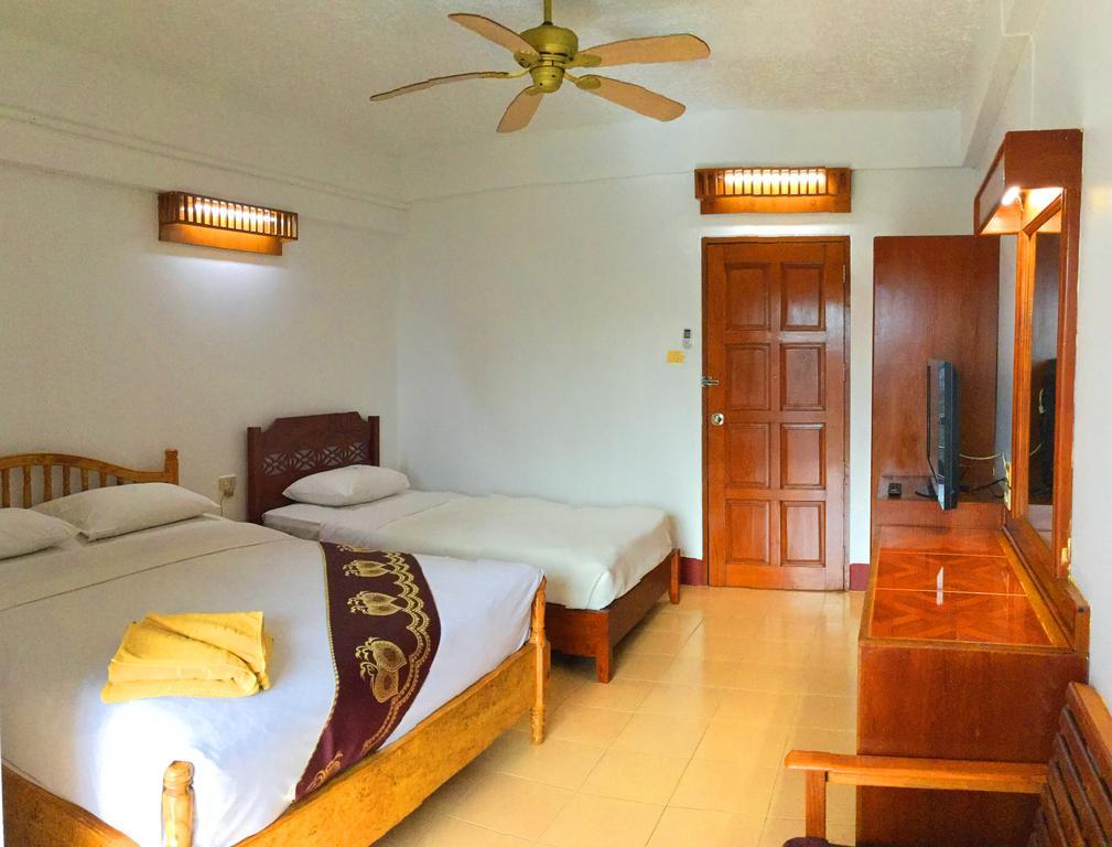 Hotel Bliss Mansion Pattaya Esterno foto