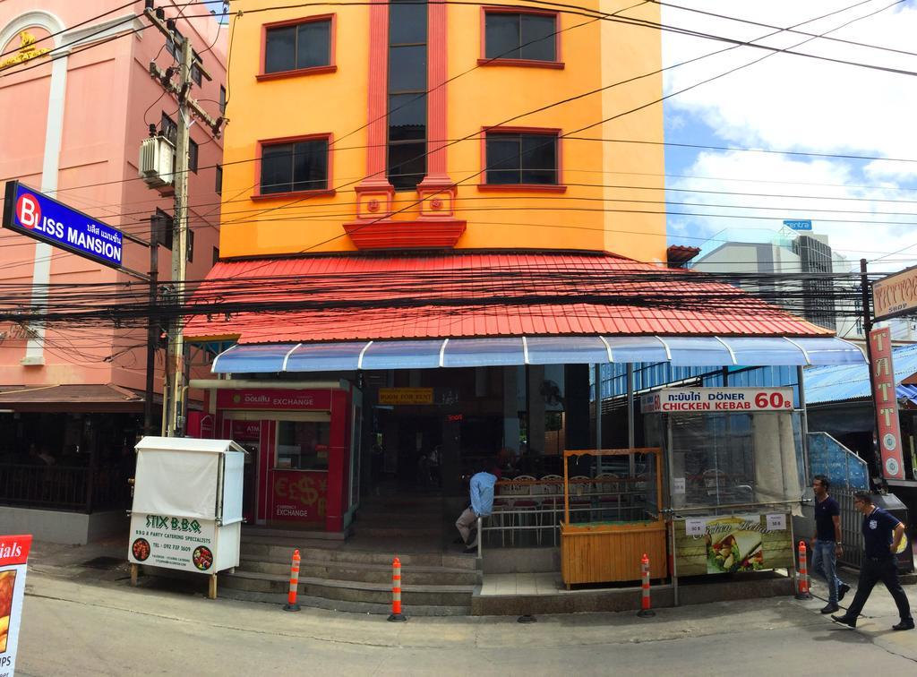 Hotel Bliss Mansion Pattaya Esterno foto